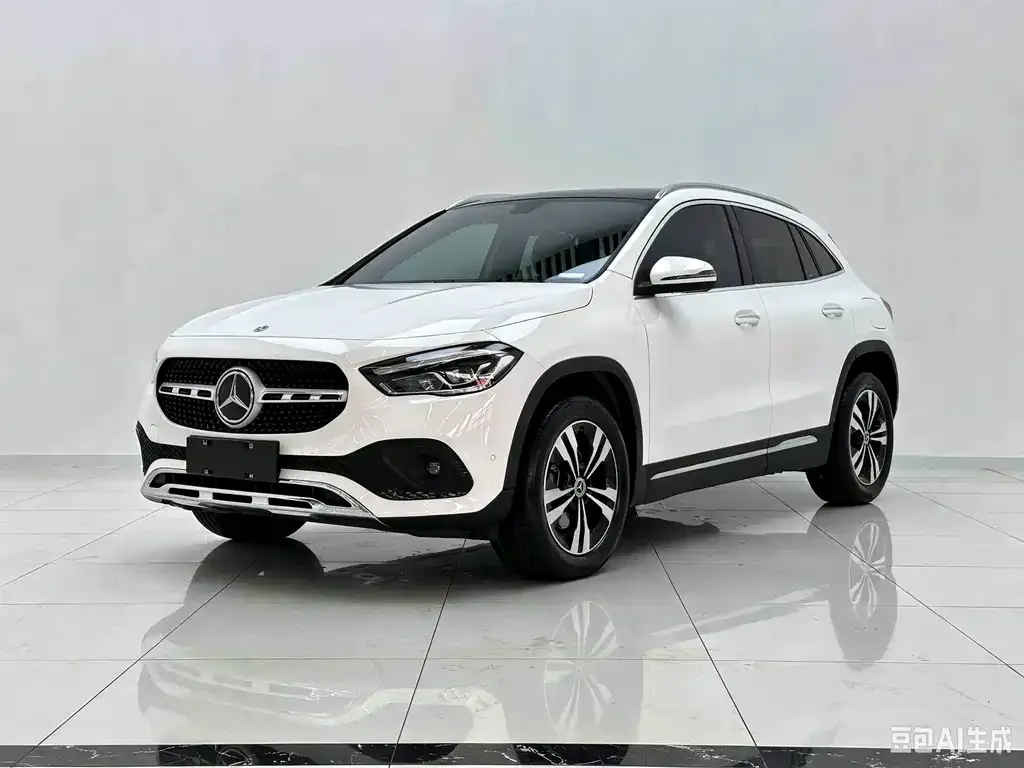Mercedes-Benz GLA — фото 7