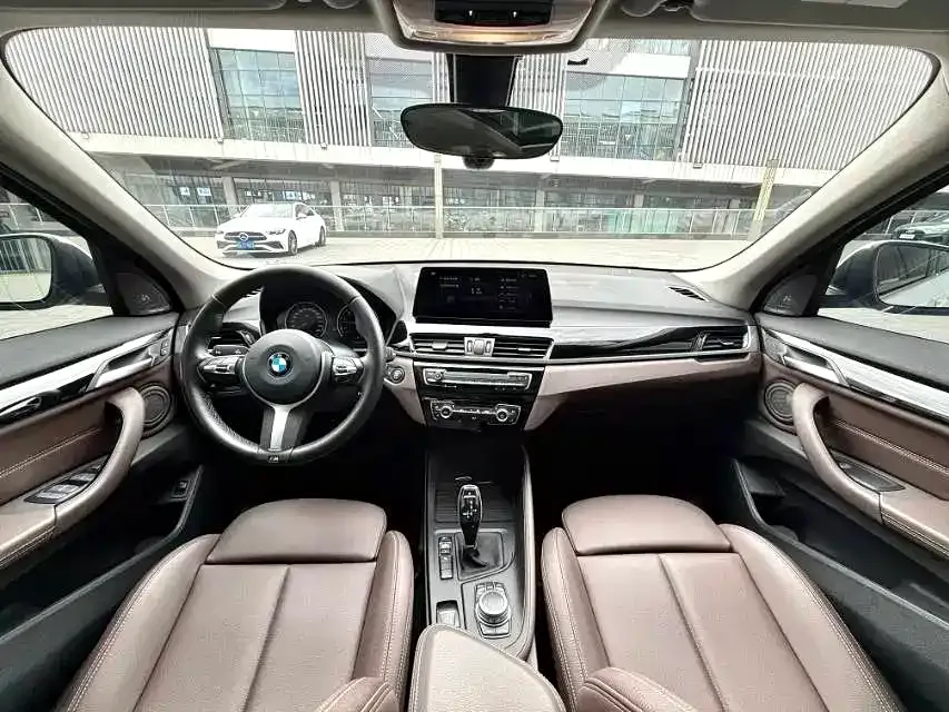BMW X1 — фото 9