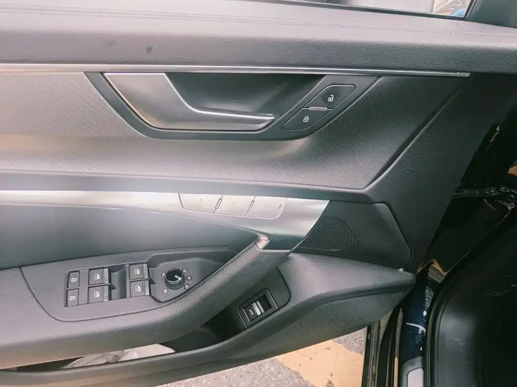 Audi A6 (Import) — фото 9