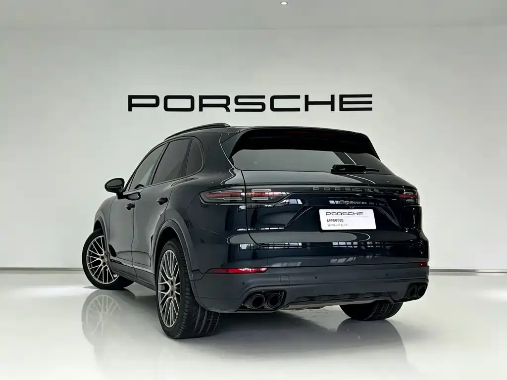 Porsche Cayenne — фото 4