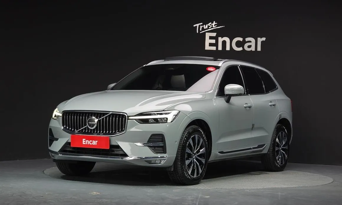 Volvo XC60 — фото 1