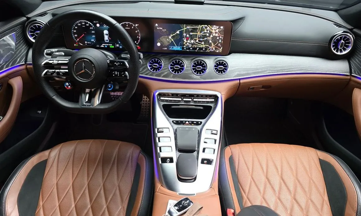 Mercedes-Benz AMG GT — фото 9