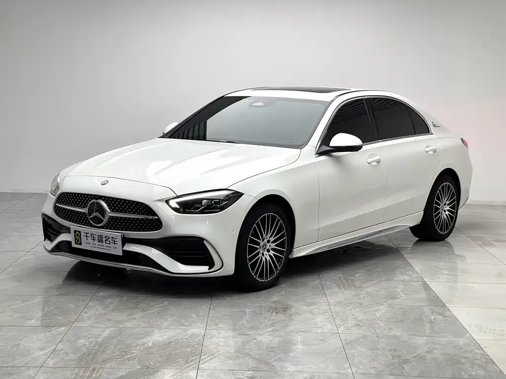 Mercedes-Benz C-Class — фото 1
