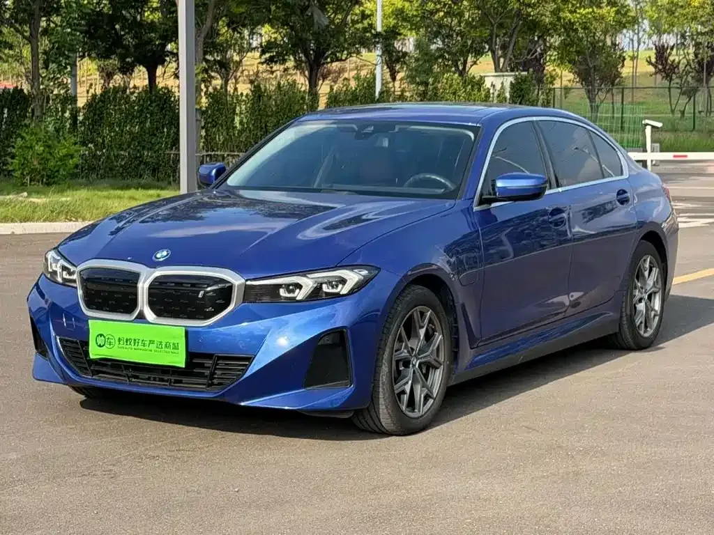 BMW i3 — фото 1