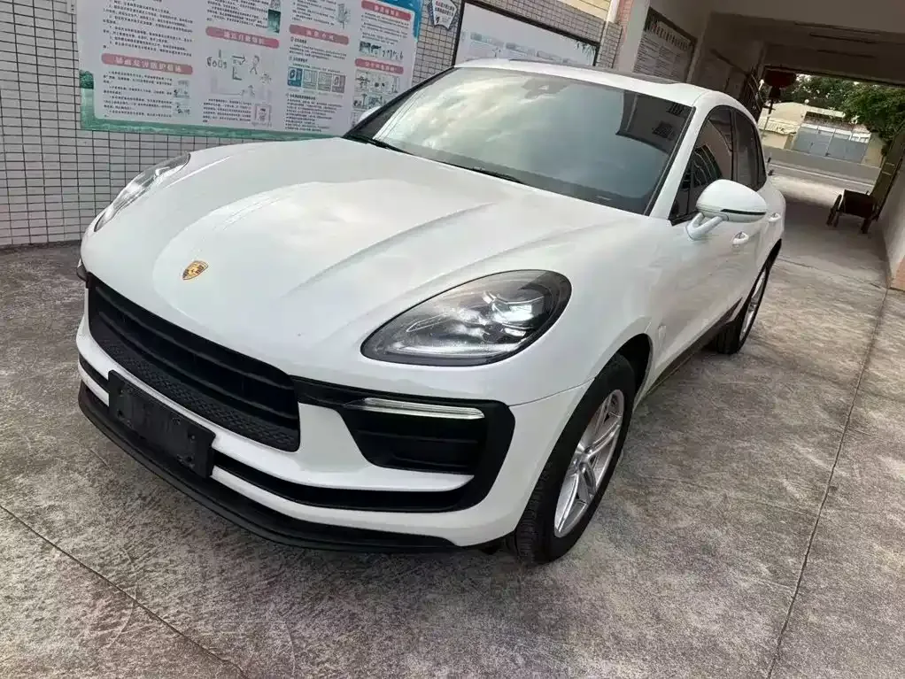 Porsche Macan — фото 1