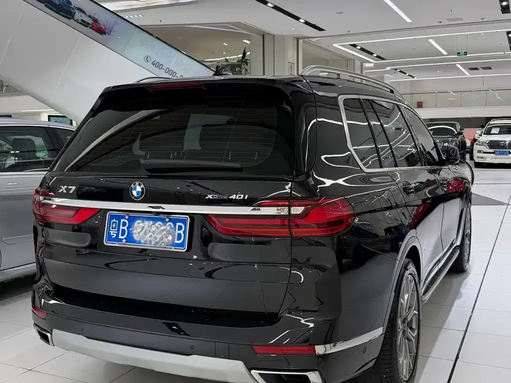 BMW X7 — фото 6