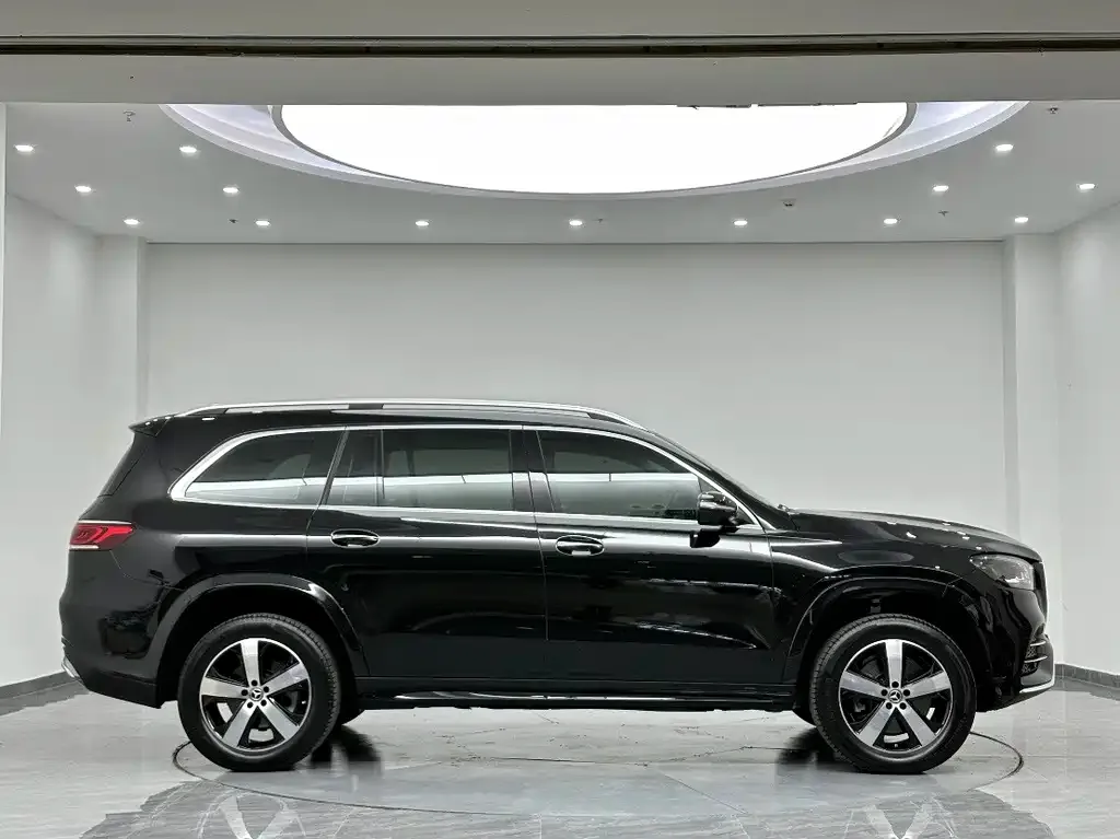 Mercedes-Benz GLS — фото 6