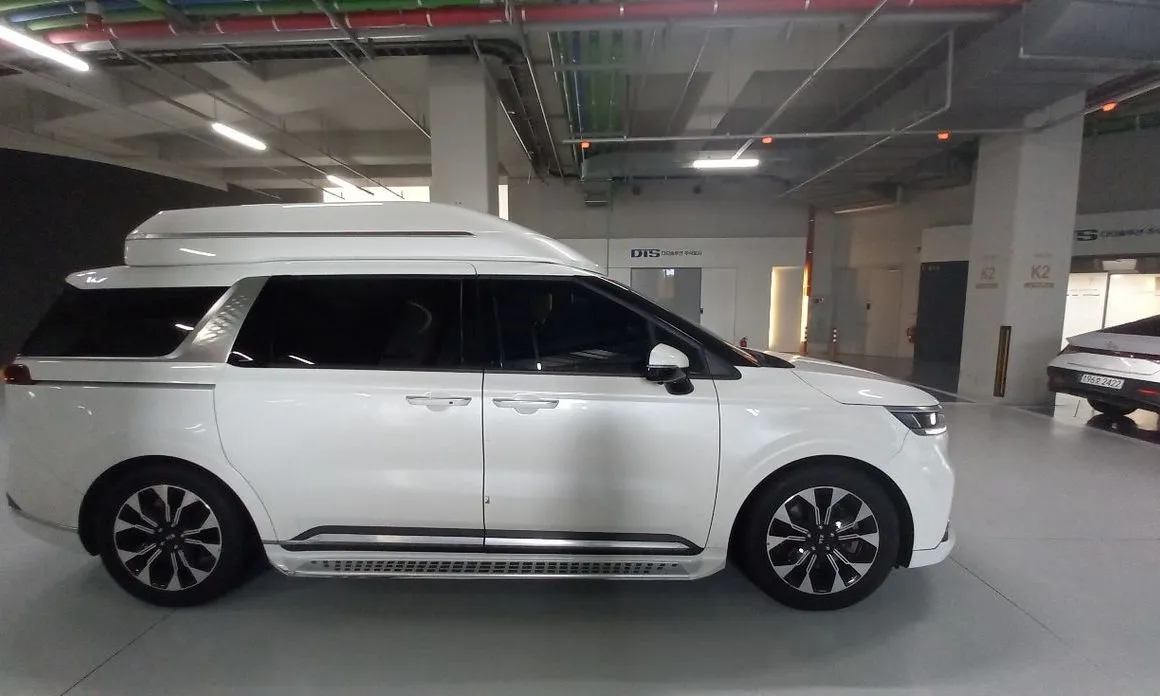 Kia Carnival — фото 1