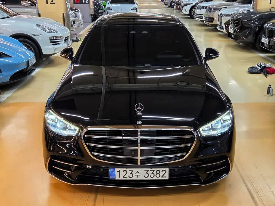 Mercedes-Benz S-Class — фото 1