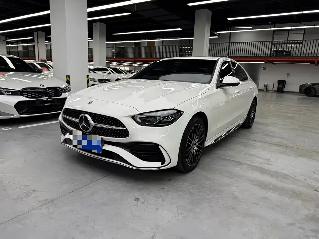 Mercedes-Benz C-Class — фото 1
