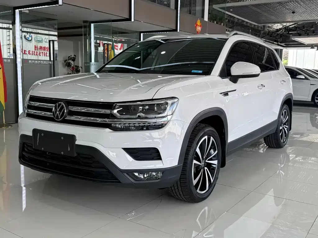 Volkswagen Tharu — фото 1
