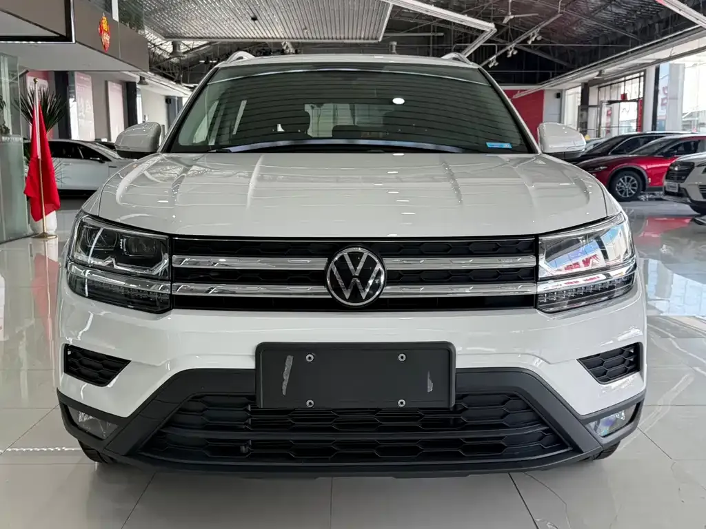 Volkswagen Tharu — фото 3