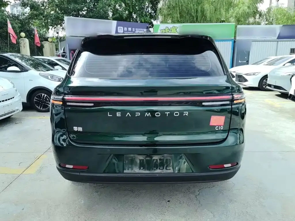 Leapmotor C10 — фото 10