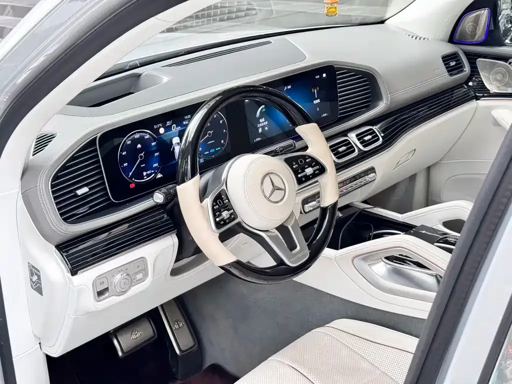 Mercedes-Benz GLS — фото 5