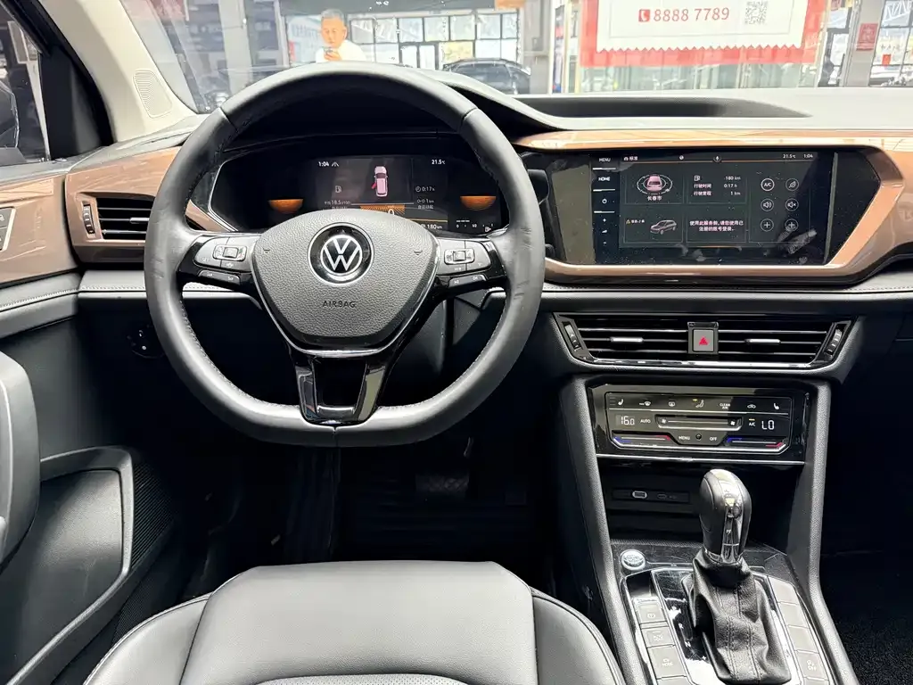 Volkswagen Tharu — фото 8