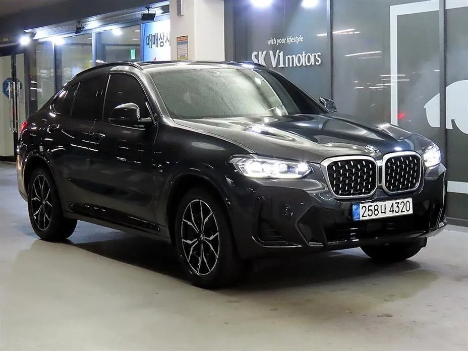 BMW X4 — фото 1