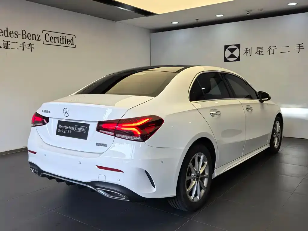 Mercedes-Benz A-Class — фото 8