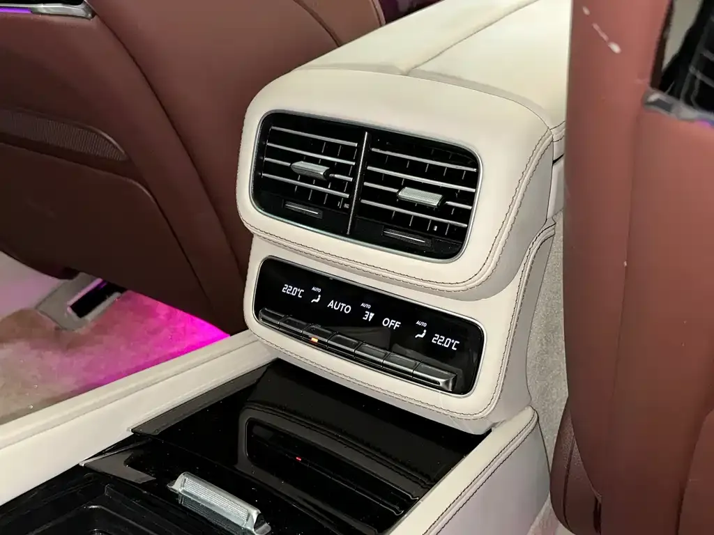 Mercedes-Benz GLS — фото 3
