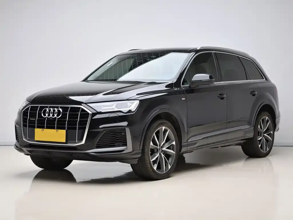 Audi Q7 — фото 1
