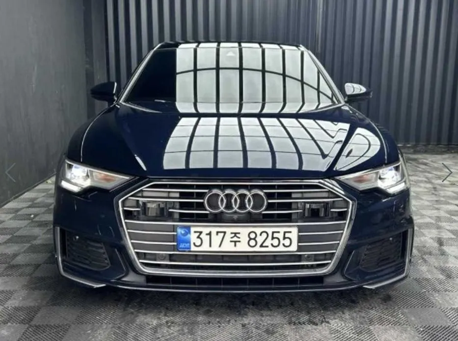 Audi A6 — фото 1