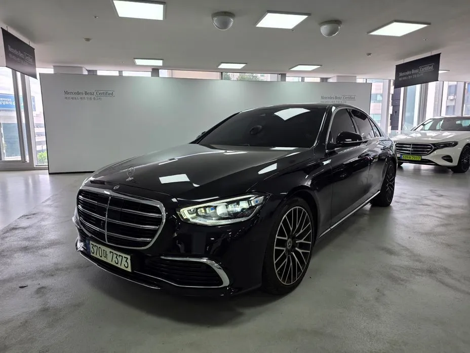 Mercedes-Benz S-Class — фото 1