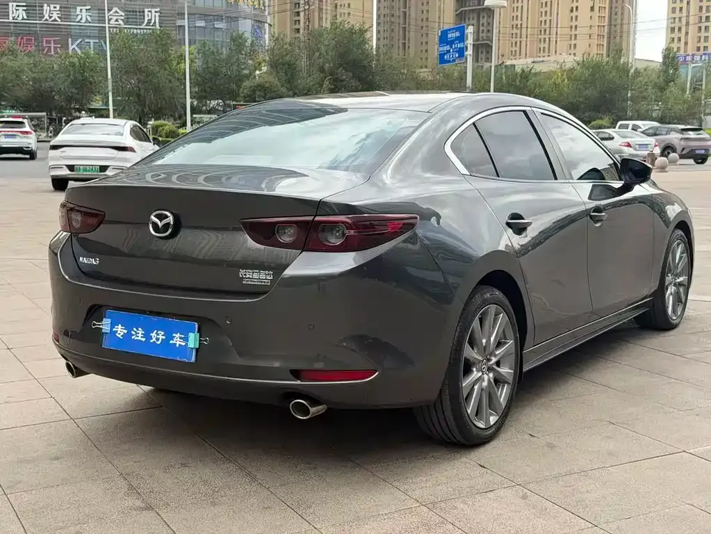 Mazda 3 Axela — фото 8