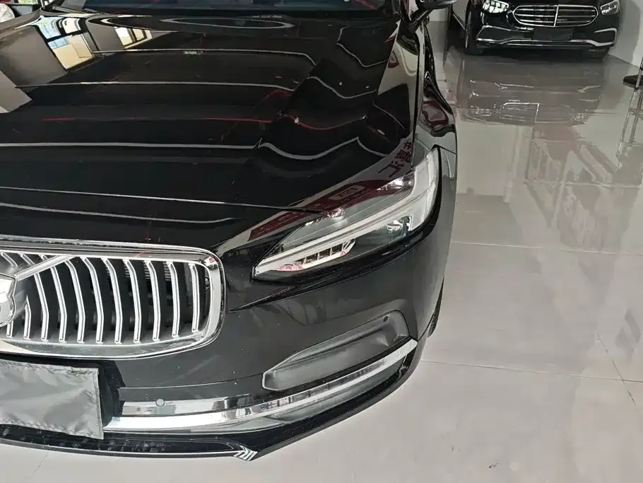 Volvo S90 — фото 3
