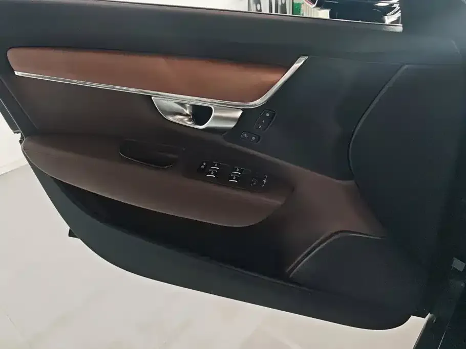 Volvo S90 — фото 9