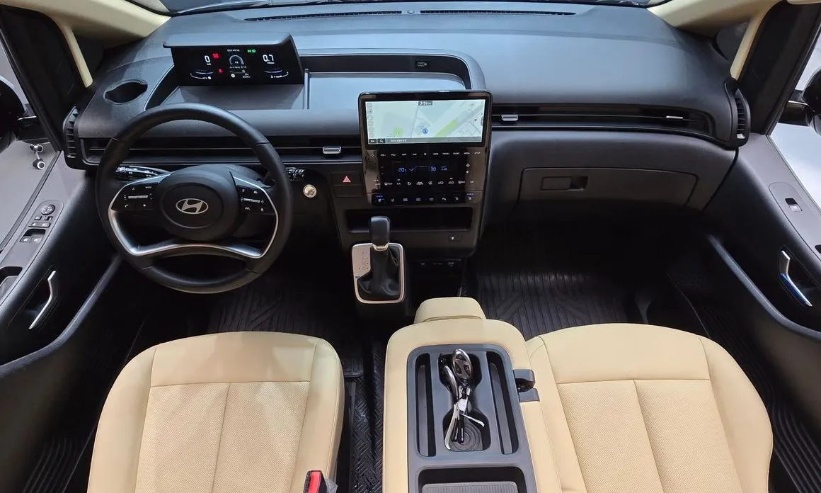 Hyundai Staria — фото 3