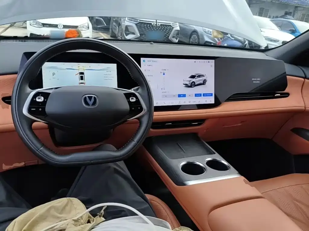 Changan CS75PLUS — фото 10