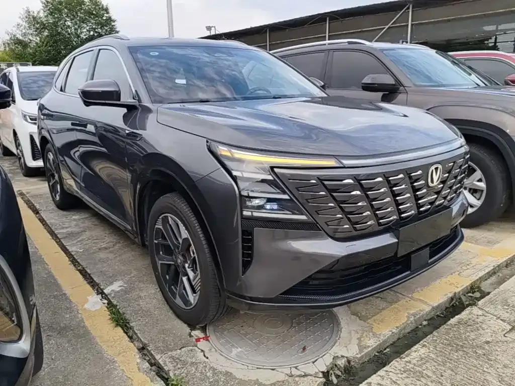 Changan CS75PLUS — фото 3