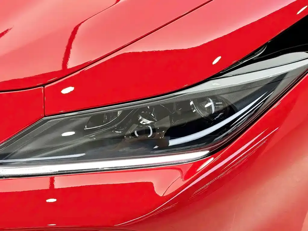 Ferrari F8 — фото 10