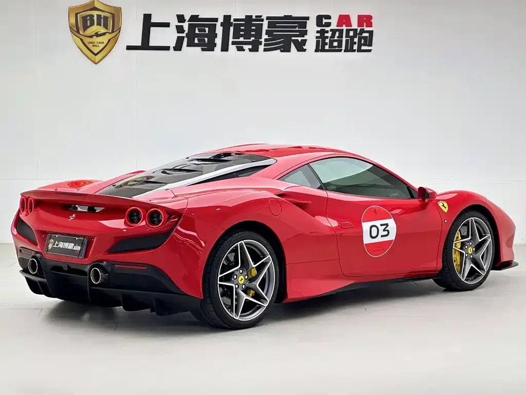 Ferrari F8 — фото 7