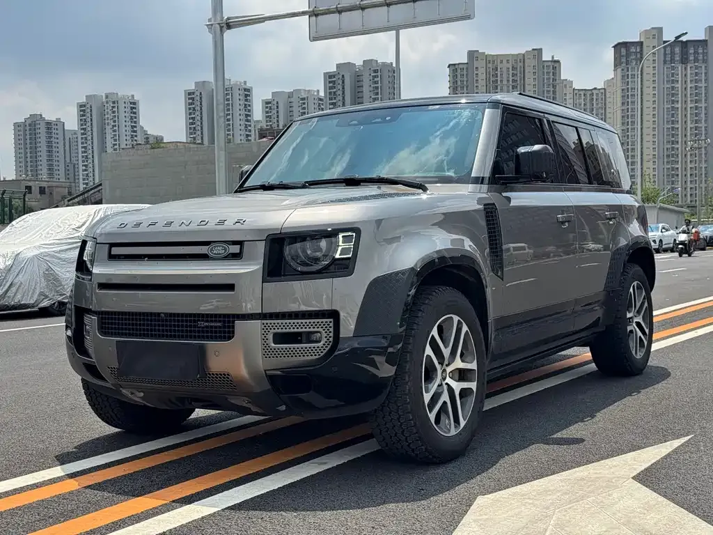 Land Rover Defender — фото 1