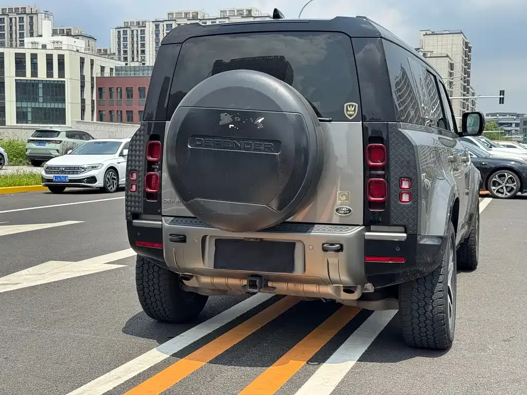 Land Rover Defender — фото 3