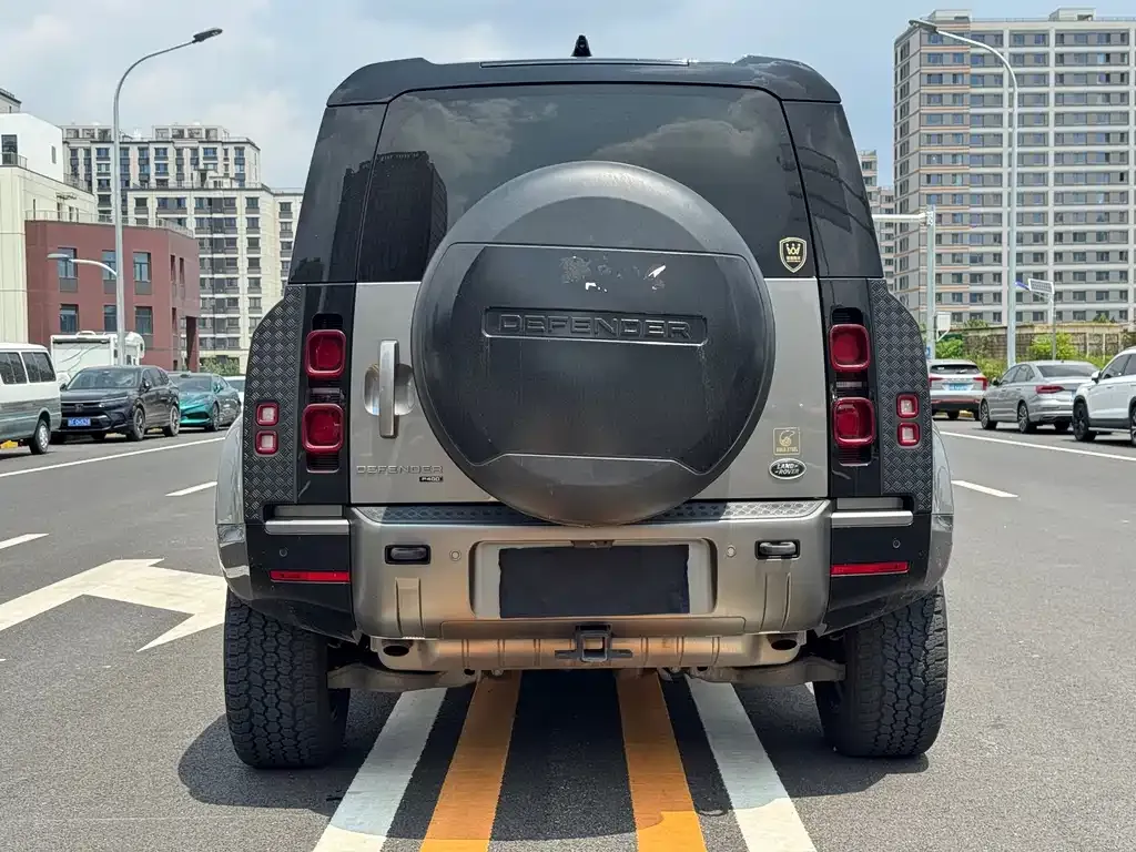 Land Rover Defender — фото 5