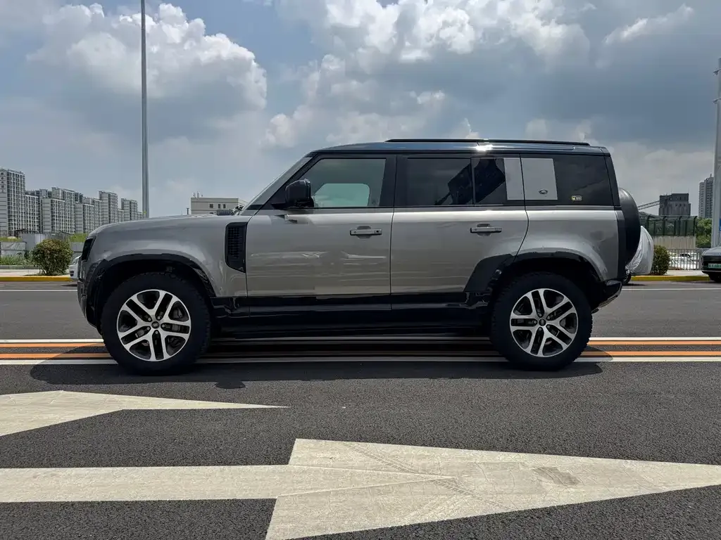 Land Rover Defender — фото 2