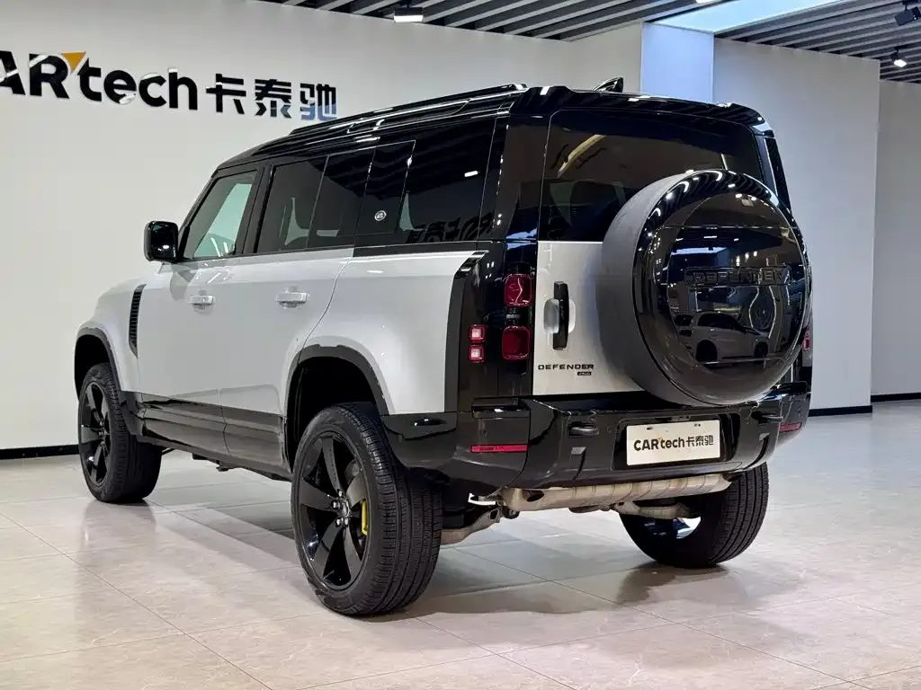 Land Rover Defender — фото 5