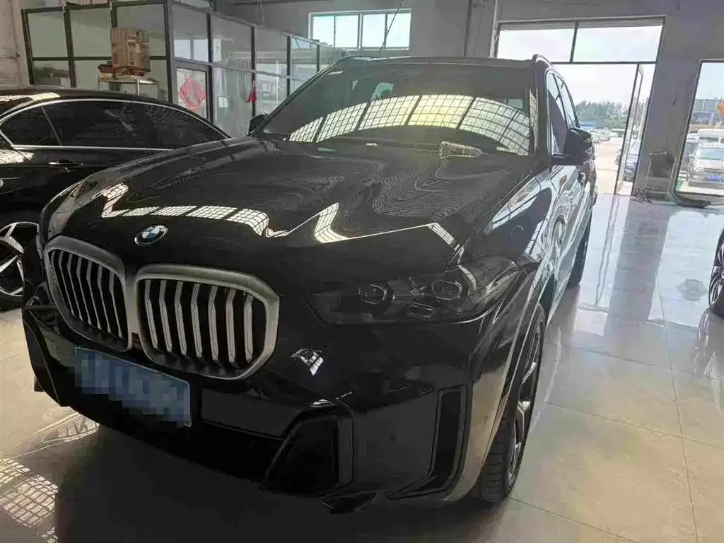 BMW X5 — фото 1