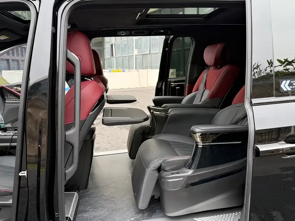 GAC Motor Trumpchi M8 — фото 3
