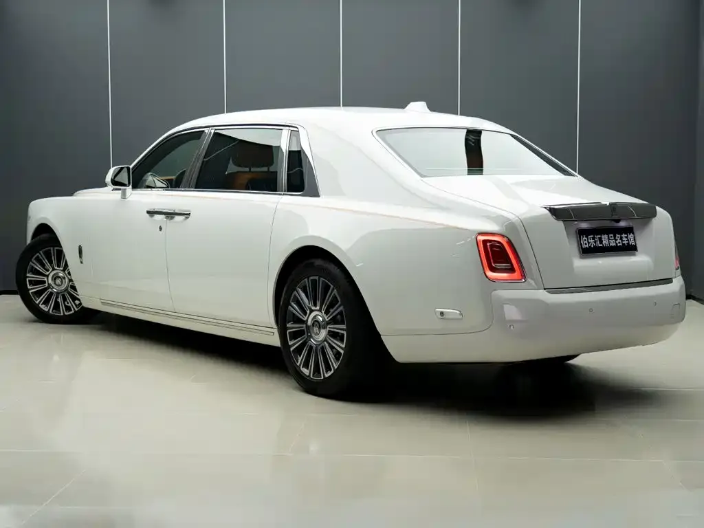 Rolls-Royce Phantom — фото 5