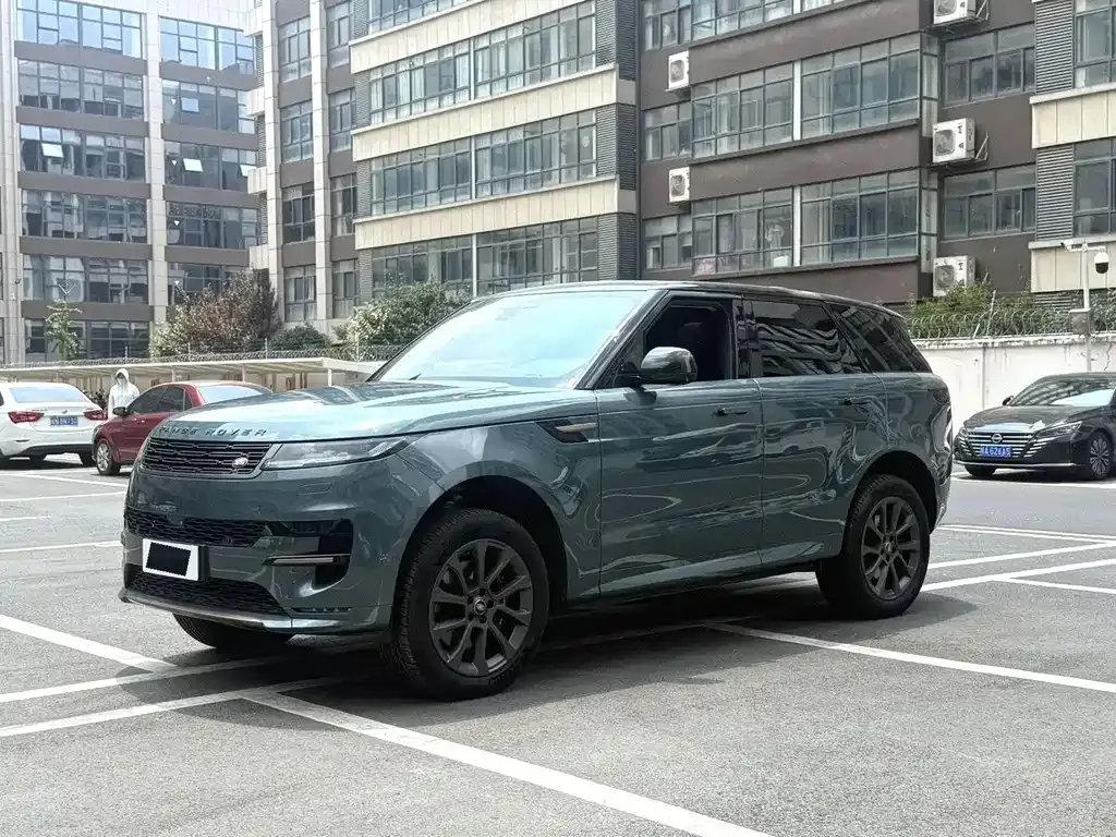 Land Rover Sport — фото 1