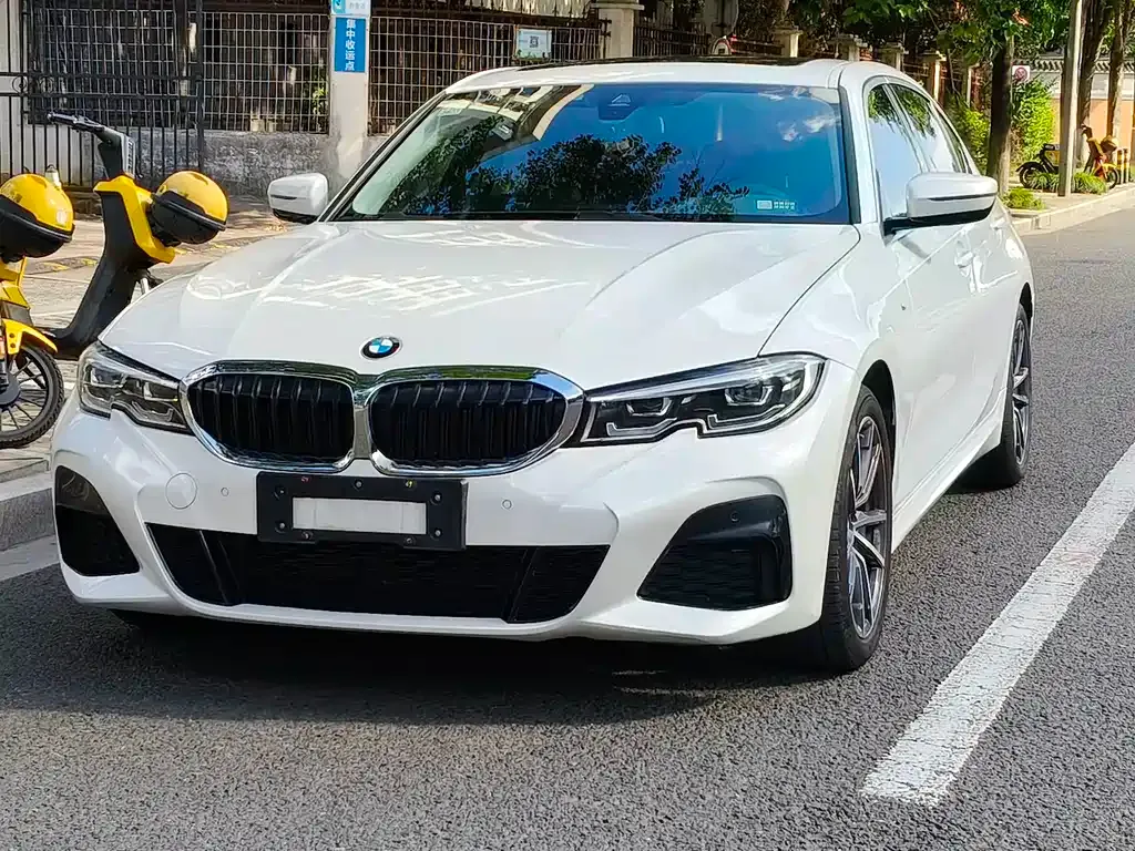 BMW 3 Series — фото 1