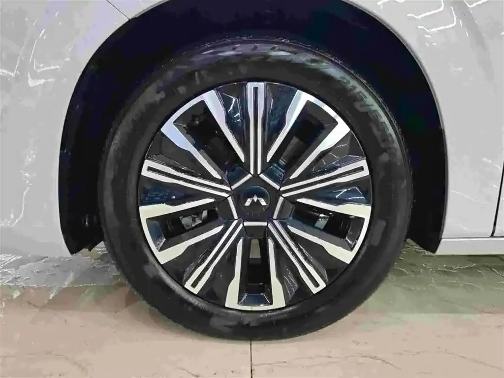 Wuling Xingguang 730 New Energy — фото 3