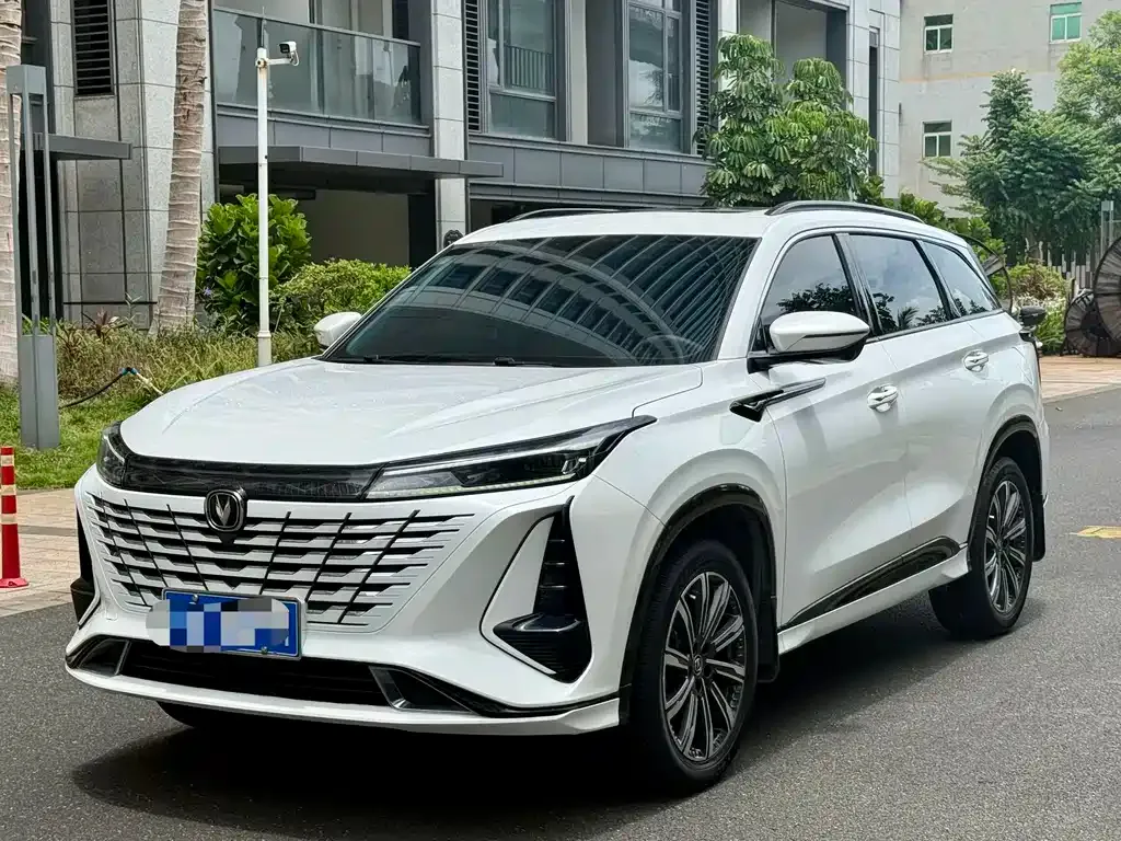 Changan CS75 PLUS — фото 5