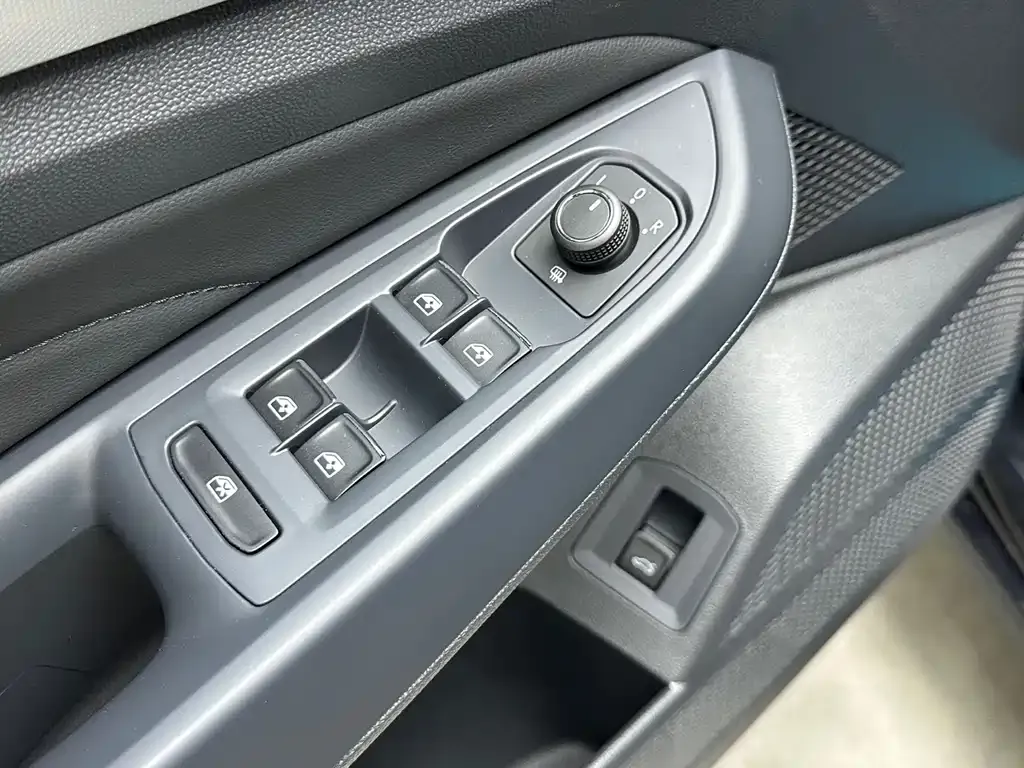 Volkswagen Passat — фото 10
