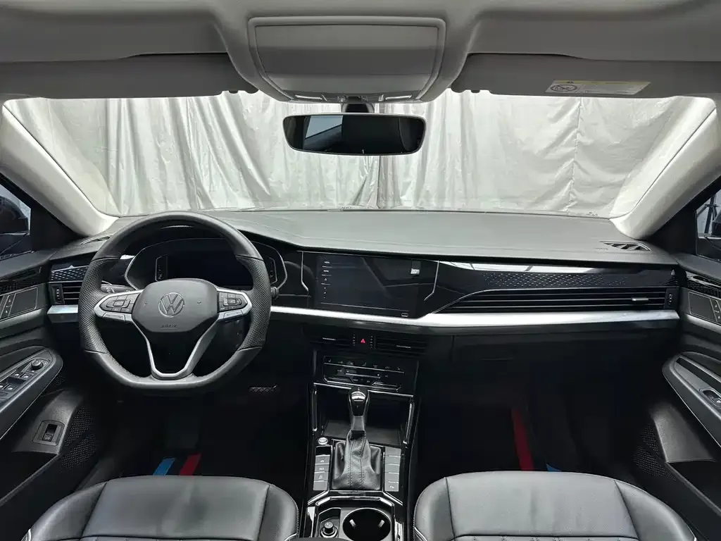 Volkswagen Passat — фото 7