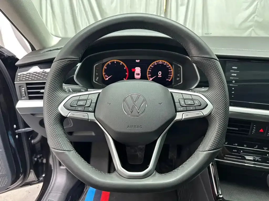Volkswagen Passat — фото 9