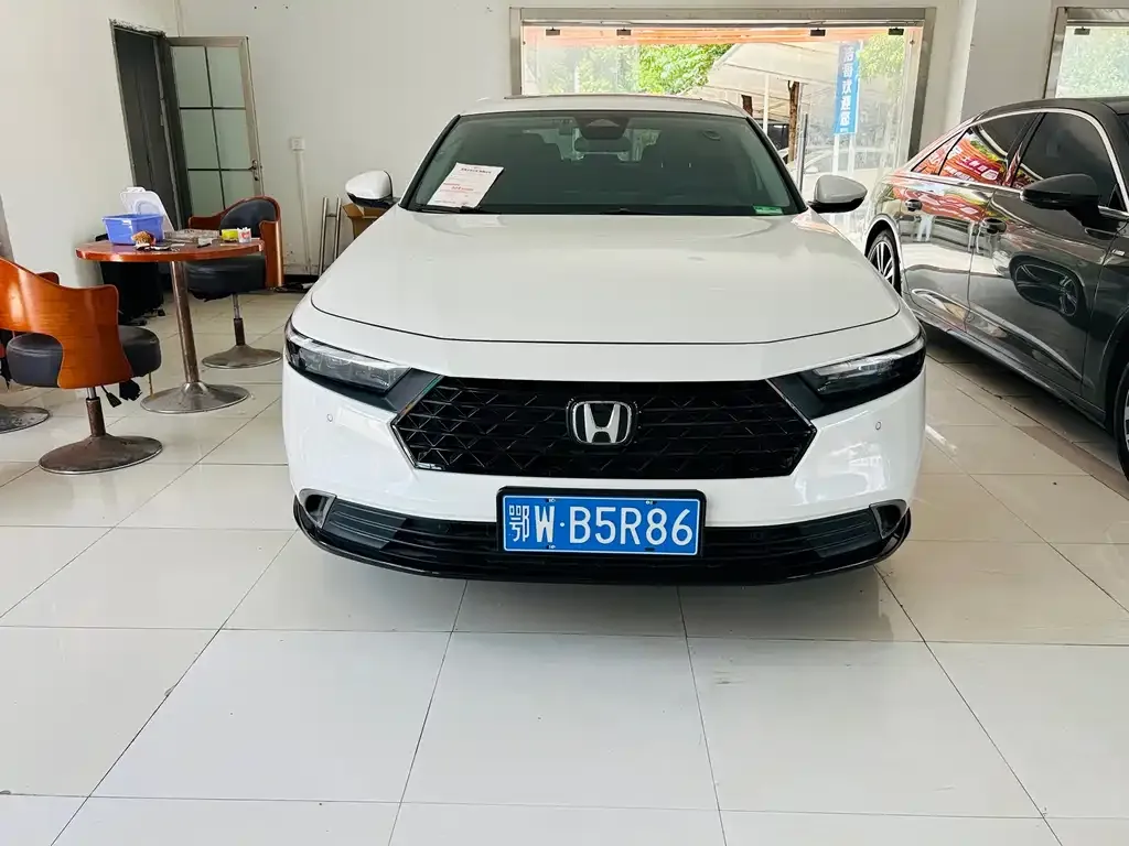 Honda Accord — фото 2