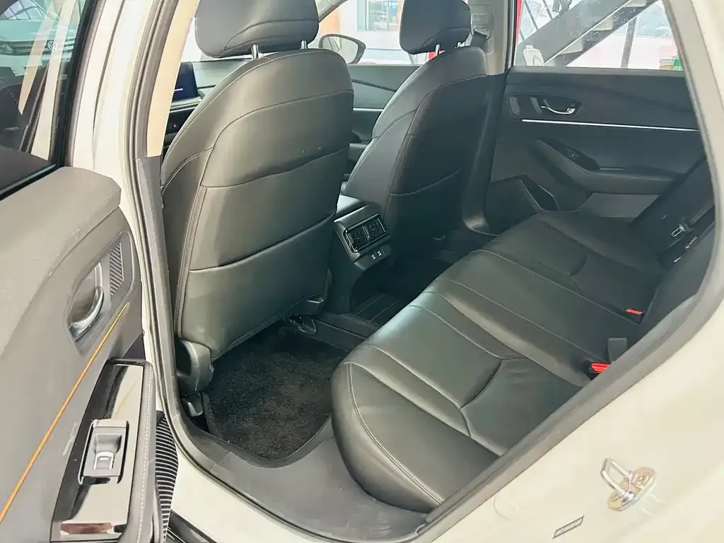 Honda Accord — фото 4